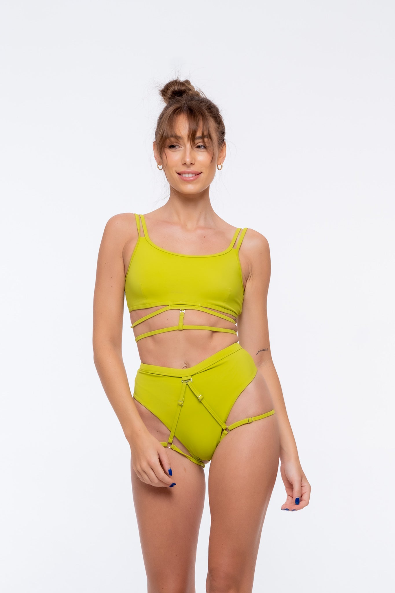 MOONFLOWER BOTTOMS IN VERT Bottoms Nona Perkasa 